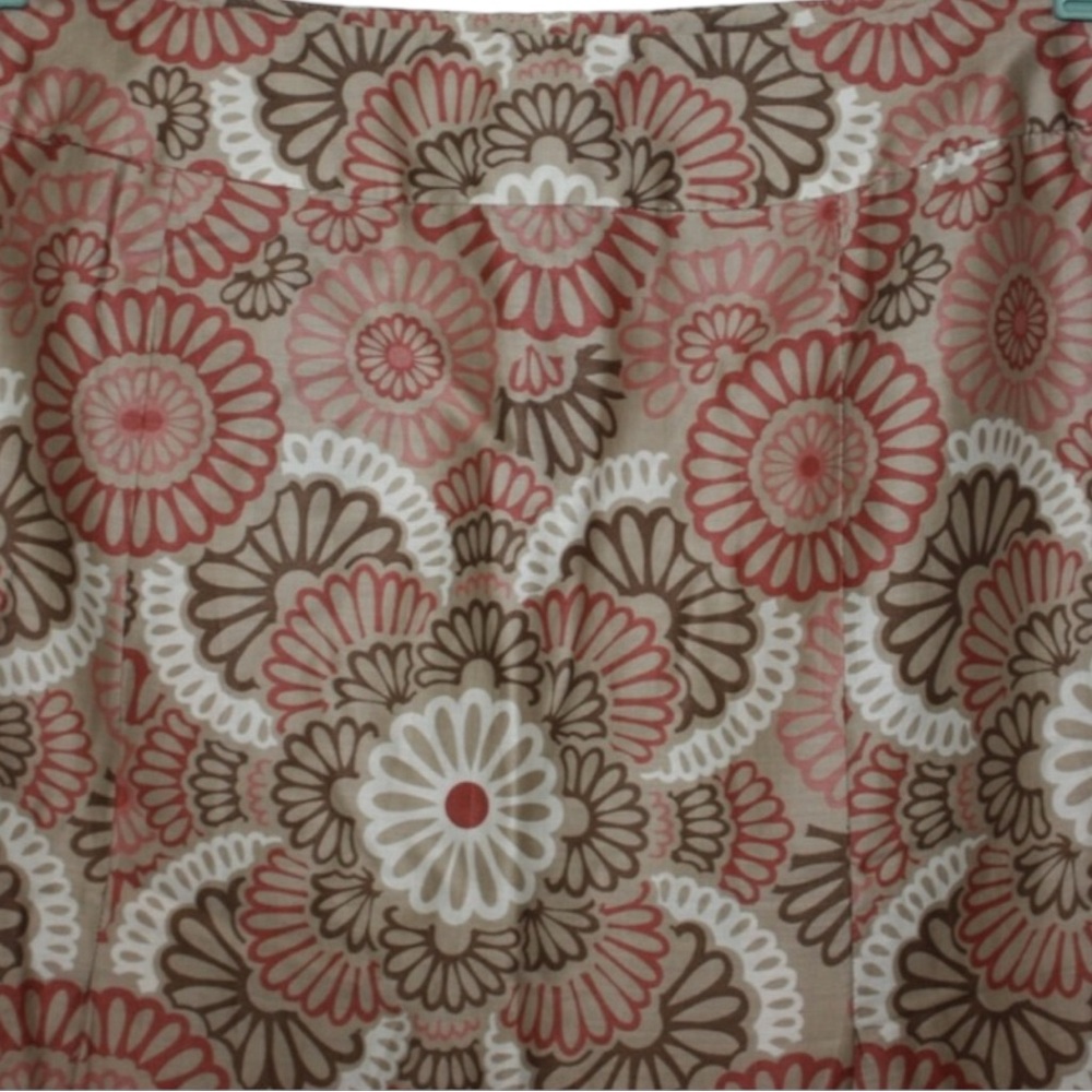 LOFT Cotton Fully Lined Floral Patterned Skirt in Brown/Cream/Reds Size 2P - Picture 5 of 9